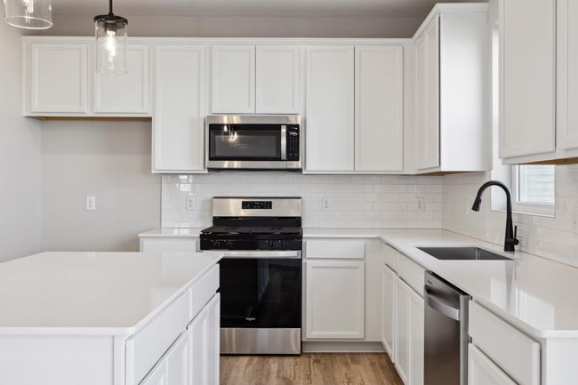 12608 Erskin St Ne, House other with 3 bedrooms, 3 bathrooms and null parking in Blaine MN | Image 8