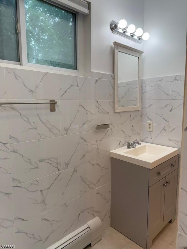 720 Boulevard E, Townhouse with 2 bedrooms, 2 bathrooms and null parking in Weehawken NJ | Image 16