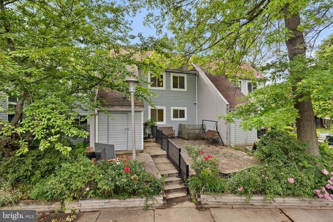1522 Goldenrain Ct, Townhouse with 3 bedrooms, 4 bathrooms and null parking in RESTON VA | Image 4