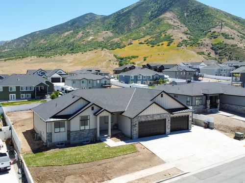 377 Corner View Dr, Tooele, UT, 84074-3750 | Card Image