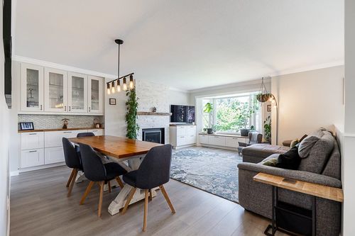 22534 Kendrick Loop, Maple Ridge, BC, V2X9W4 | Card Image