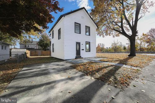 5 Harrison St, PENNSVILLE, NJ, 08070 | Card Image