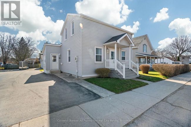 264 Huron Rd, House other with 3 bedrooms, 2 bathrooms and 22 parking in Goderich ON | Image 4