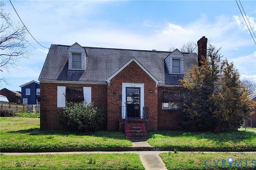 318 St Matthew St, Petersburg, VA, 23803-2624 | Card Image