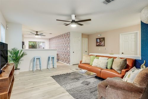 5301 Apple Orchard Ln, Austin, TX, 78744-3062 | Card Image