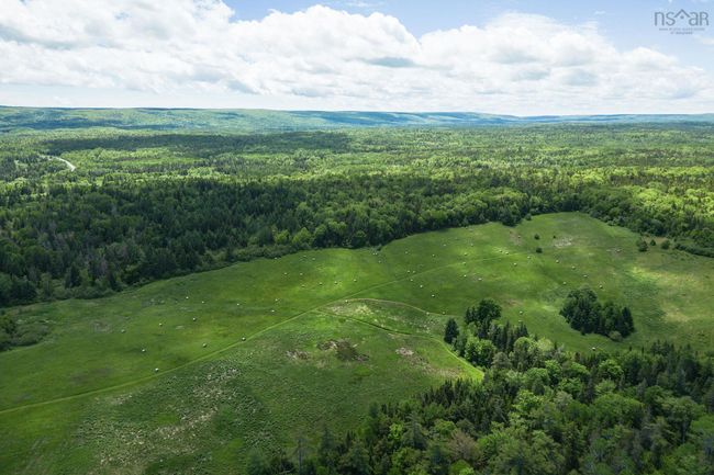 10353 Marble Mountain Rd, House other with 4 bedrooms, 2 bathrooms and 4 parking in Orangedale NS | Image 34