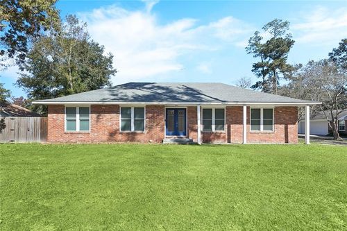208 Country Club Blvd, Slidell, LA, 70458-1309 | Card Image