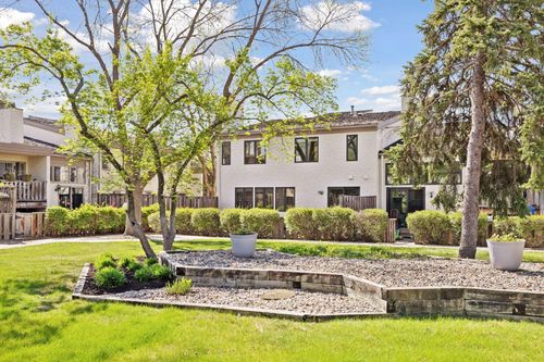 3666 Towndale Dr, Bloomington, MN, 55431-1046 | Card Image