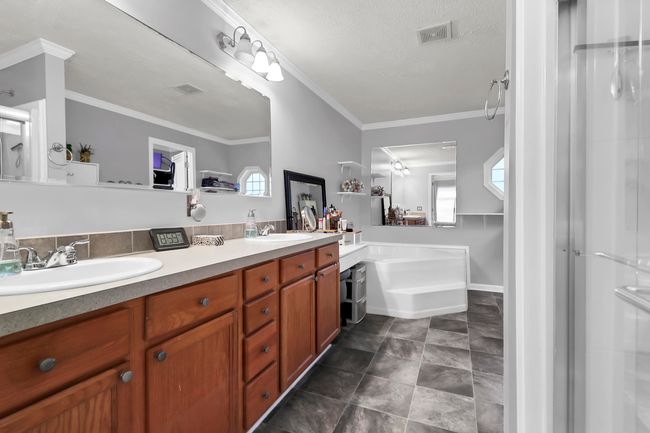 320 E Poplar | Image 30