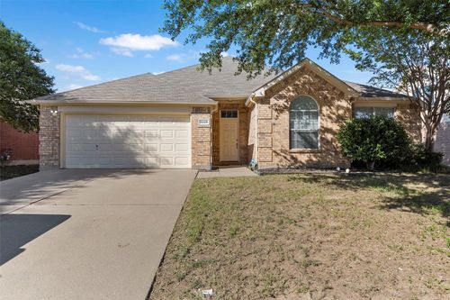 3225 Winding Ridge Cir, Mansfield, TX, 76063-8837 | Card Image