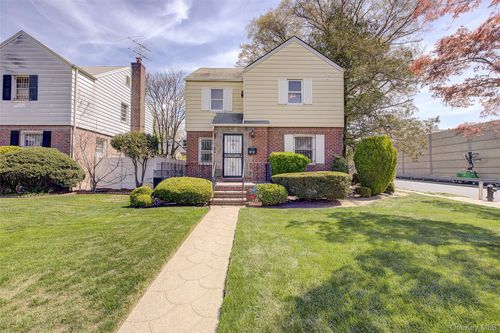 58-55 212th Street, New York, NY, 11364 | Card Image