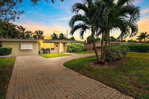 2401 Ne 8th Ct, Pompano Beach, FL, 33062-4406 | Card Image