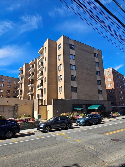 4bw-100 E Hartsdale Ave, Hartsdale, NY, 10530-3976 | Card Image