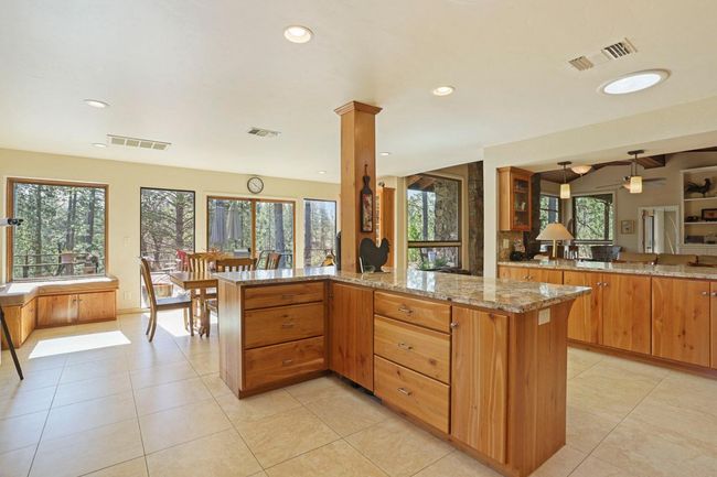 10415 - 10415 Mcmahon Rd, House other with 3 bedrooms, 5 bathrooms and null parking in Coulterville CA | Image 36