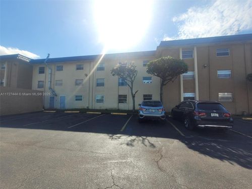 apt-204-4655 Palm Ave, Hialeah, FL, 33012-4045 | Card Image