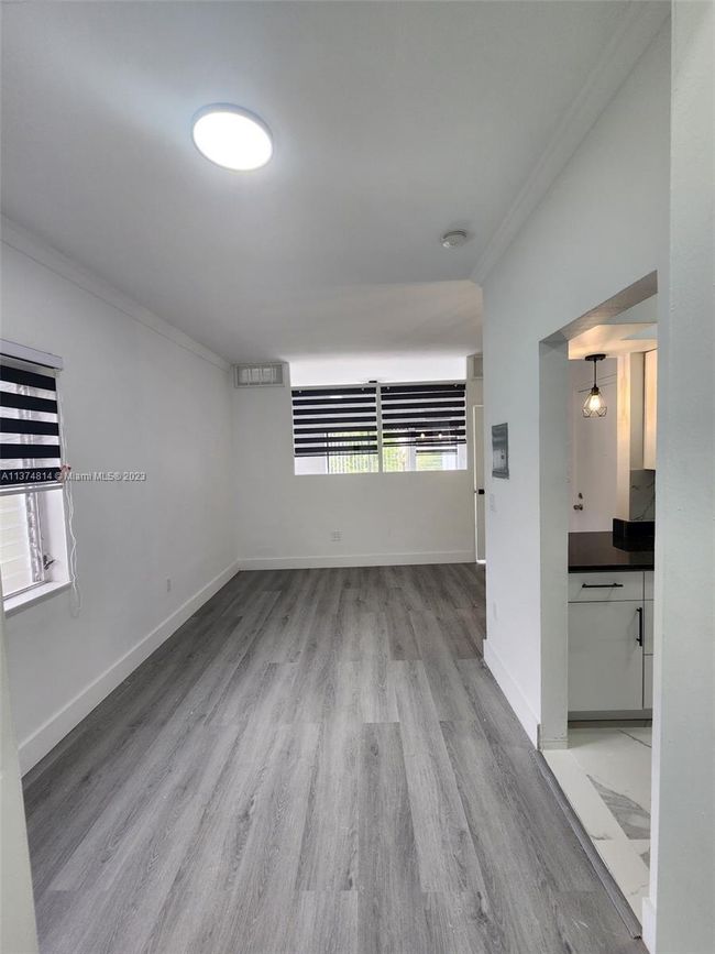205 - 2101 Normandy Dr, Condo with 1 bedrooms, 1 bathrooms and null parking in Miami Beach FL | Image 11