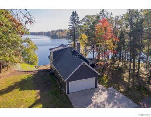 128 Pine Point Drive, Mastodon Township, MI, 49920 | Card Image