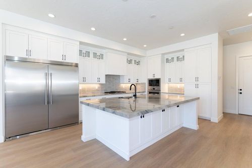 129-709 W Vista Sur Ln, St George, UT, 84790-2808 | Card Image
