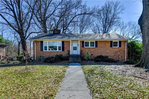 3096 Kinnamon Rd, Winston-Salem, NC, 27104-4012 | Card Image