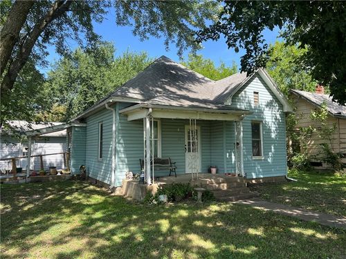 20 Washington St, Petrolia, KS, 66720-5251 | Card Image