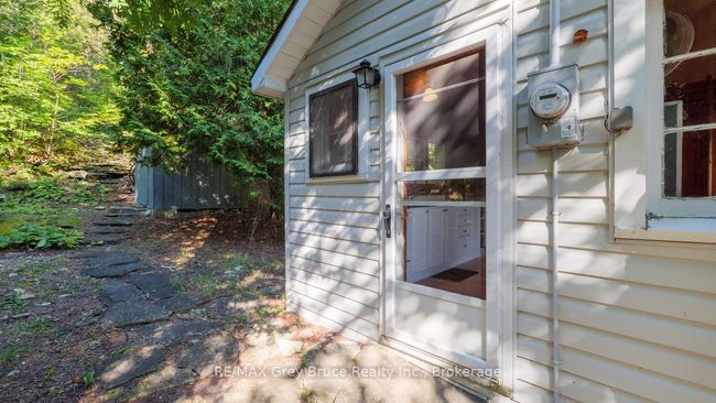 1081 Dyers Bay Rd, House other with 2 bedrooms, 1 bathrooms and 4 parking in Miller Lake ON | Image 22
