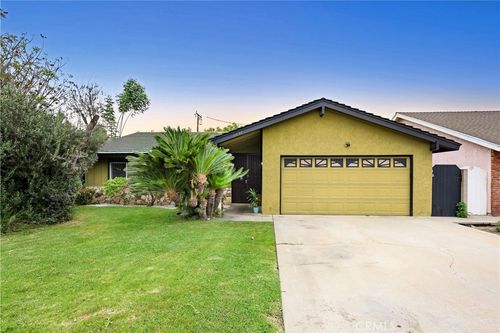 11858 Haro Ave, Downey, CA, 90241-4325 | Card Image