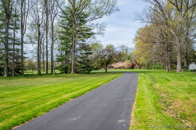 730 S Gardner St, Home with 3 bedrooms, 2 bathrooms and null parking in Scottsburg IN | Image 59