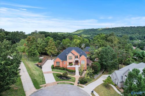 100 Windy Way Dr, Madison, AL, 35758-3033 | Card Image
