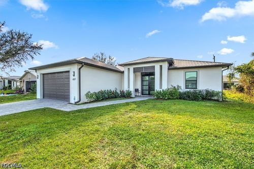 6137 Holt Ct, FORT MYERS, FL, 33905-7743 | Card Image