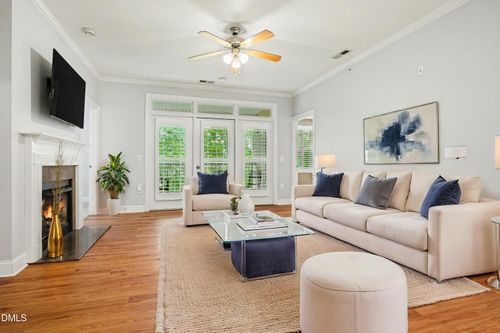 305-2810 Bedford Green Dr, Raleigh, NC, 27604-1817 | Card Image