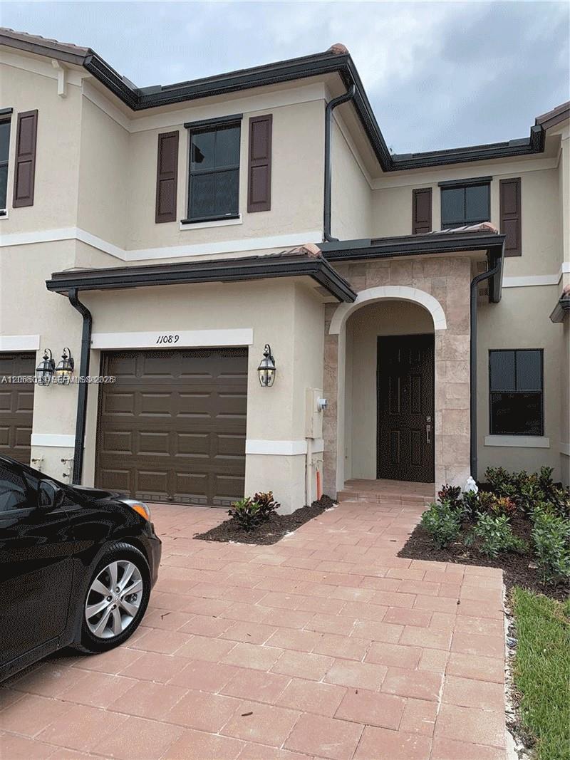 Residential Lease in Hialeah 5