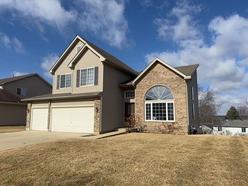 5404 Glenbrook Trl, McHenry, IL, 60050-2708 | Card Image