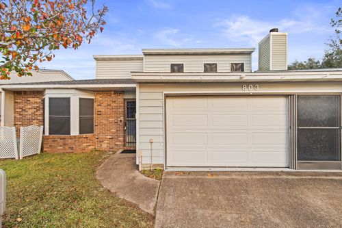 803 Holbrook Cir, Fort Walton Beach, FL, 32547-6729 | Card Image