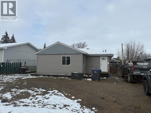 1604 108 Ave, Dawson Creek, BC, V1G2T6 | Card Image