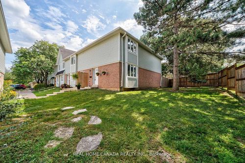 20-3460 S Millway, Mississauga, ON, L5L3L9 | Card Image