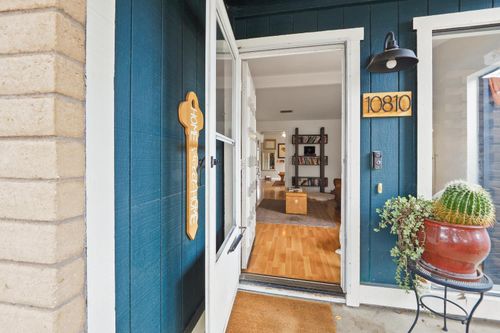 10810 Paiute Way, Rancho Cordova, CA, 95670 | Card Image