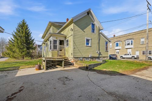 803 Main St, Lomira, WI, 53048-9572 | Card Image