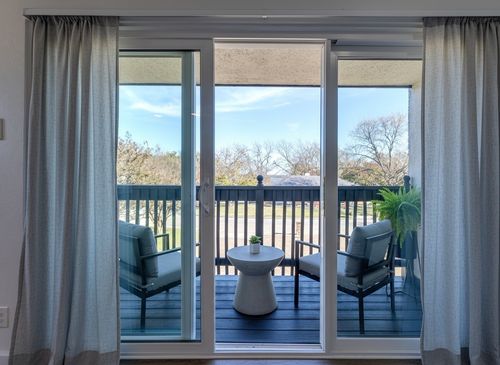 401 Point Royal Dr, Rockwall, TX, 75087-8720 | Card Image