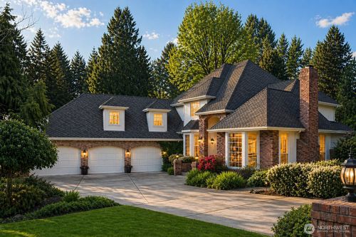 12938 196th Ct Ne, Woodinville, WA, 98077-7692 | Card Image