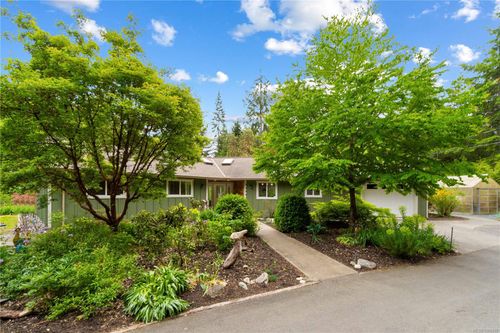 680 Margot Pl, Errington, BC, V0R1V0 | Card Image