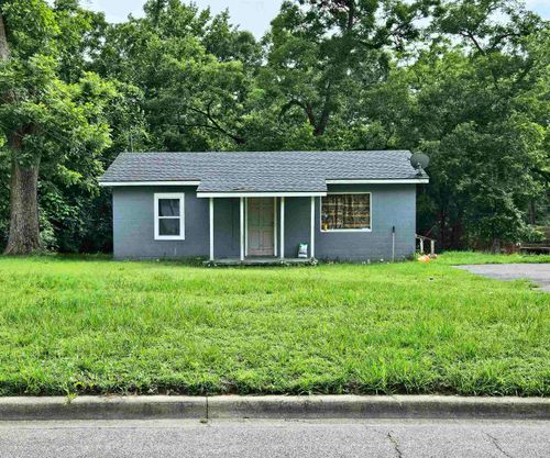 525 Love St Nw, Pelham, GA, 31779-1049 | Card Image