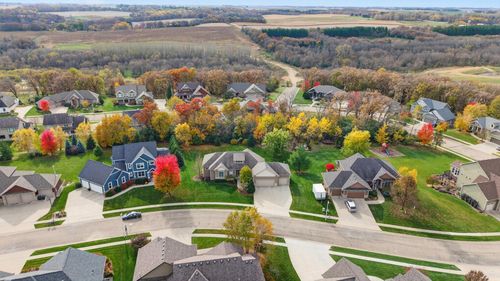 2348 Britwood Ln Sw, Rochester, MN, 55902-1262 | Card Image