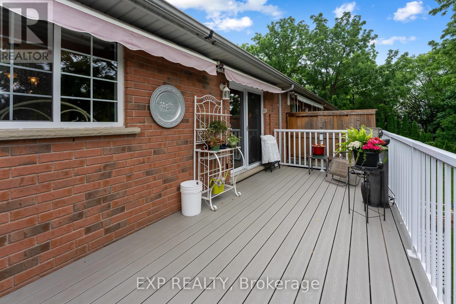Residential in Pelham (Fonthill) 2