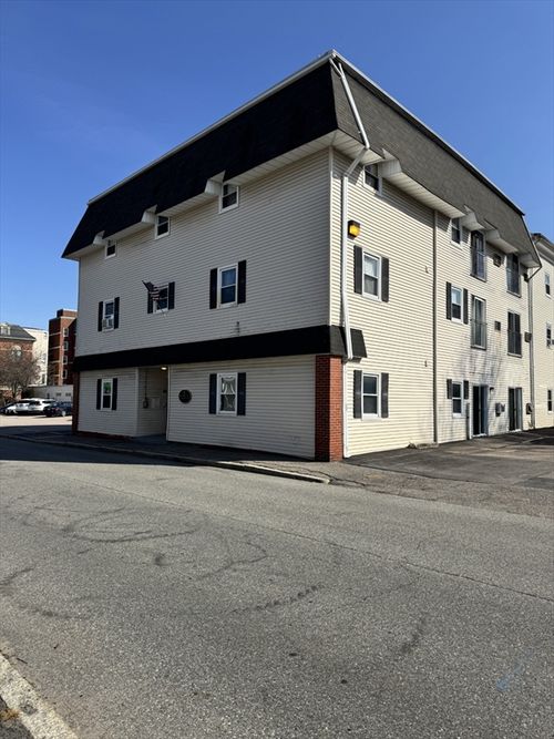 apt-106-16 Richards Ave, North Attleboro, MA, 02760-1662 | Card Image