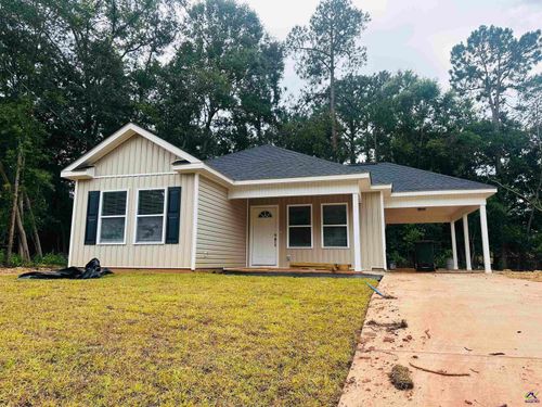 325 Peach Cir, Fort Valley, GA, 31030-3118 | Card Image