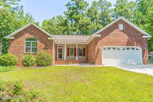 4 Carson Way, Pinehurst, NC, 28374-7051 | Card Image