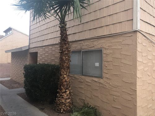 5197 Greene Ln, Las Vegas, NV, 89119-1727 | Card Image