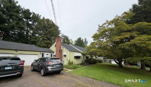 28 Eastview Ter, Meriden, CT, 06450-6609 | Card Image