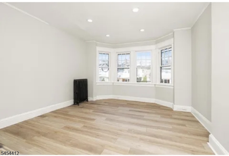 Residential Lease in Trenton City 2