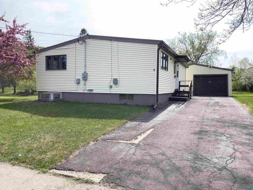 41 Bell Cir, Silver Bay, MN, 55614-1340 | Card Image